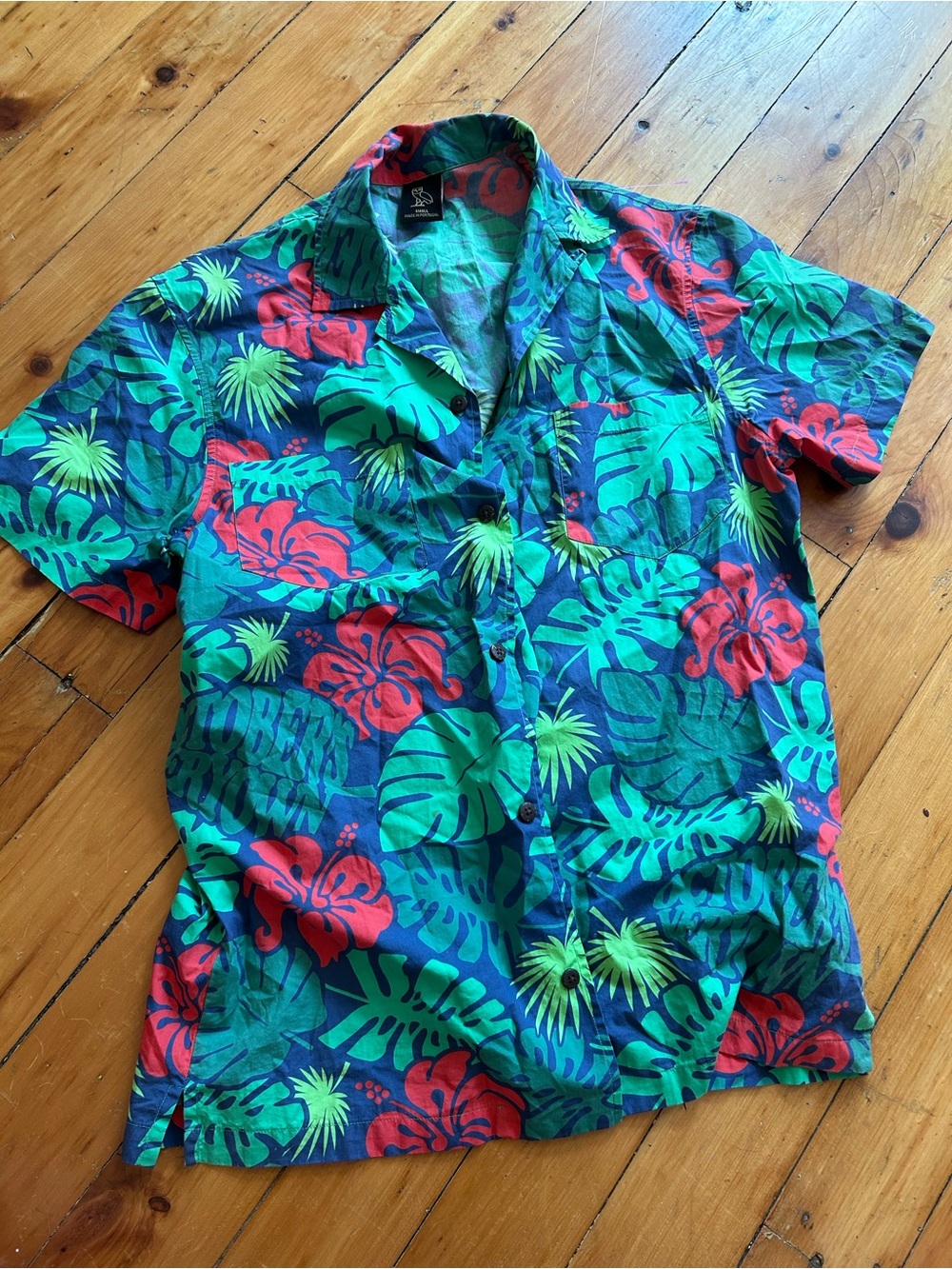 OVO Hawaiian button up casual shirt small